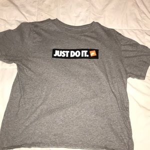 Nike T-shirt
